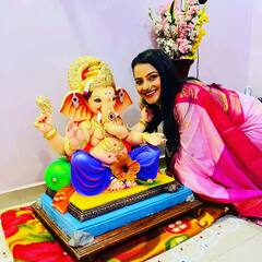 In Pics : मराठी मालिकाविश्वातील कलाकारांच्या घरी बाप्पाचं थाटामाटात आगमन