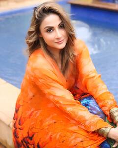 43 की उम्र में भी उर्वशी ढोलकिया का नहीं है कोई तोड़, ग्लैमरस अदाओं से बरपाती हैं कहर