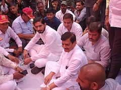 Etawah News: सैफई मेडिकल यूनिवर्सिटी के संविदाकर्मियों की नियुक्ति बहाल, धरने में शामिल हुए थे शिवपाल यादव