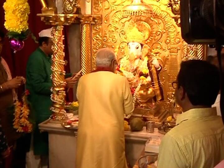 माजी मंत्री तथा राष्ट्रवादीचे नेते छगन भुजबळ यांंनी बाप्पाचं दर्शन घेतलं