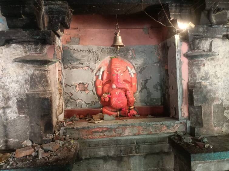 On Tuesday of Ganesh Chaturthi archeology department vandalized Ganesh temple area devotees angry गणेश चतुर्थीच्या मंगलदिनी पुरातत्व विभागाने गणेश मंदिर परिसरात केली तोडफोड, भाविक संतप्त