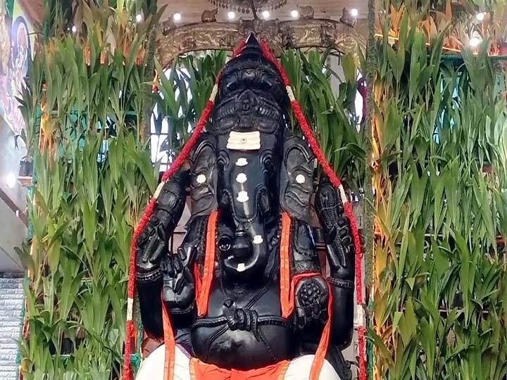 Dindigul: Sankatakara Chaturthi Ganesha, 32 feet tall, built of a single stone decorated with 2,000 coconut trees ஆசியாவிலேயே ஒரே கல்லால் அமையப்பெற்ற 32 அடி உயர சங்கடகர சதுர்த்தி விநாயகர்
