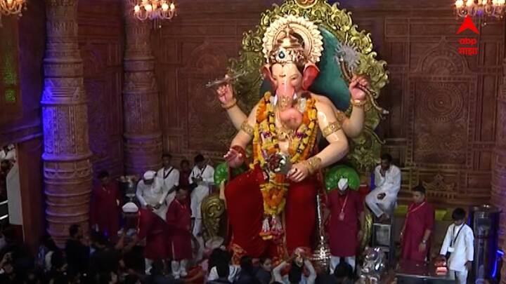 सार्वजनिक गणेश मंडळांमध्येही यावर्षी वेगळा उत्साह आहे.