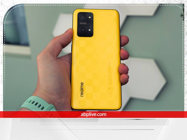 Realme GT Neo 3T को अगस्त में भारत में लॉन्च किया गया था. लेकिन अब ऐसी खबर सामने आ रही हैं कि हैंडसेट सितंबर में जारी कर दिया जाएगा. यह 6.62-इंच FHD+ 120Hz AMOLED डिस्प्ले, क्वालकॉम स्नैपड्रैगन 870 SoC, LPDDR5 RAM, UFS 3.1 स्टोरेज, Android 12, 64MP कैमरा, 16MP सेल्फी कैमरा, 5,000mAh बैटरी और 80W फास्ट वायर्ड चार्जिंग सपोर्ट से लैस है.