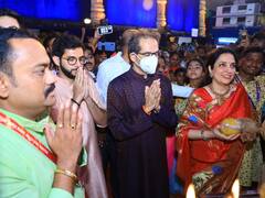 Ganeshotsav Celebration : शिवसेना पक्षप्रमुख उद्धव ठाकरे लालबागच्या चरणी, सहकुटुंब घेतले दर्शन