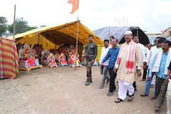 Photo: गणेशोत्सवाच्या पार्श्वभूमीवर अब्दूल सत्तारांचा बाजारात फेरफटका