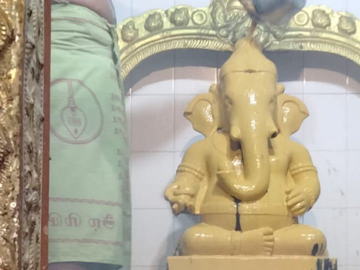 கரூர்: ஸ்ரீ கற்பக விநாயகர் ஆலயத்தில் விநாயகர் சதுர்த்தி விழா!  சிறப்பு பொருட்களால் அபிஷேகம்!