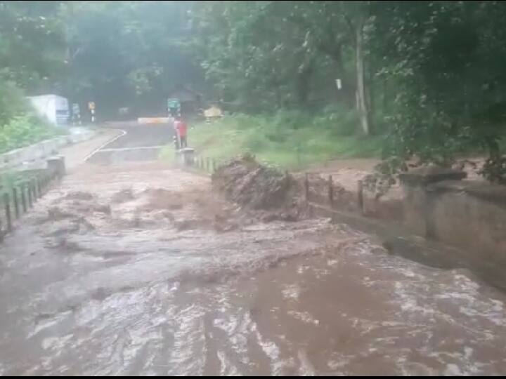Yercaud-Kuppanur mountain road cut off traffic due to flash floods TNN ஏற்காடு - குப்பனூர் மலைப்பாதை காட்டாற்று வெள்ளத்தால் போக்குவரத்து துண்டிப்பு