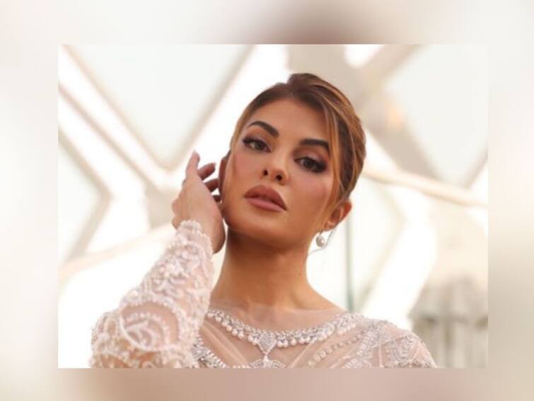 Delhi court summons actress Jacqueline Fernandez on Sept 26 in Rs 200 crore money laundering case Jacqueline Fernandez : दिल्लीच्या पटियाला कोर्टाकडून जॅकलीन फर्नांडिसला समन्स; 26 सप्टेंबरला हजर राहण्याचे निर्देश