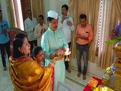 Photo : धनंजय मुंडेंच्या परळी निवासस्थानी गणरायाचे आगमन