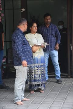 Salman Khan की बहन Arpita के घर हुआ 'बप्पा' का जोरदार स्वागत, सामने आईं ये खूबसूरत तस्वीरें