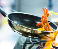 Health tips: રાંઘેલા આ ખોરાકને બીજી વખત ગરમ કરીને ખાવાની ભૂલ ન કરો, શરીરને થશે આ નુકસાન