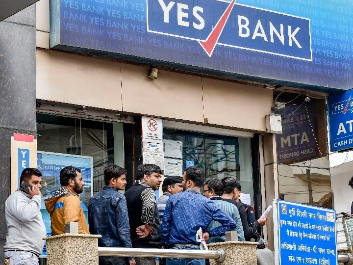 Yes Bank ने आज से सेविंग अकाउंट के एवरेज मंथली बैलेंस के नियम में किया बदलाव! जानें सभी डिटेल्स Yes Bank Saving Account Rules Changed charges of SA changed new rules applicable from 1 sep 2022 Yes Bank ने आज से सेविंग अकाउंट के एवरेज मंथली बैलेंस के नियम में किया बदलाव! जानें सभी डिटेल्स