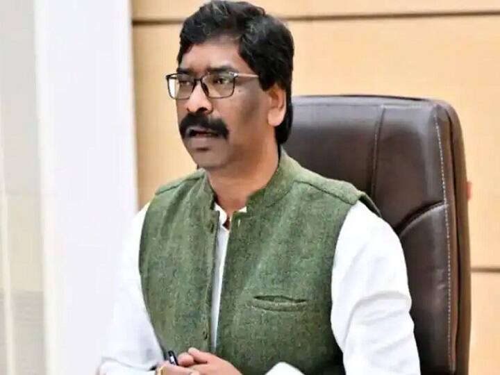 Jharkhand Political Crisis: झारखंड में बढ़ी सियासी हलचल, राज्यपाल रमेश बैस से मिला UPA प्रतिनिधिमंडल Jharkhand Political Crisis UPA delegation meet governor ramesh bais Jharkhand Political Crisis: झारखंड में बढ़ी सियासी हलचल, राज्यपाल रमेश बैस से मिला UPA प्रतिनिधिमंडल