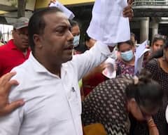 অবিলম্বে নিয়োগের দাবিতে ফের চাকরিপ্রার্থীদের বিক্ষোভ, পুলিশের সঙ্গে ধস্তাধস্তিতে ধুন্ধুমার