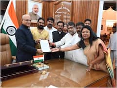 'राजभवन से झूठी अफवाह के कारण अराजकता पैदा हो रही है', UPA के नेताओं ने गर्वनर से की शिकायत