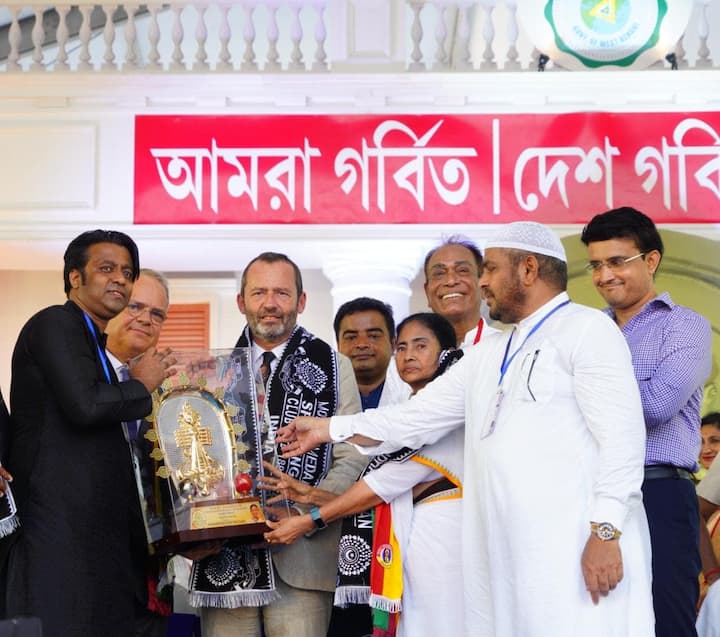 ইউনেস্কোকে ধন্যবাদ জানিয়ে আজ কলকাতায় বর্ণাঢ্য শোভাযাত্রা