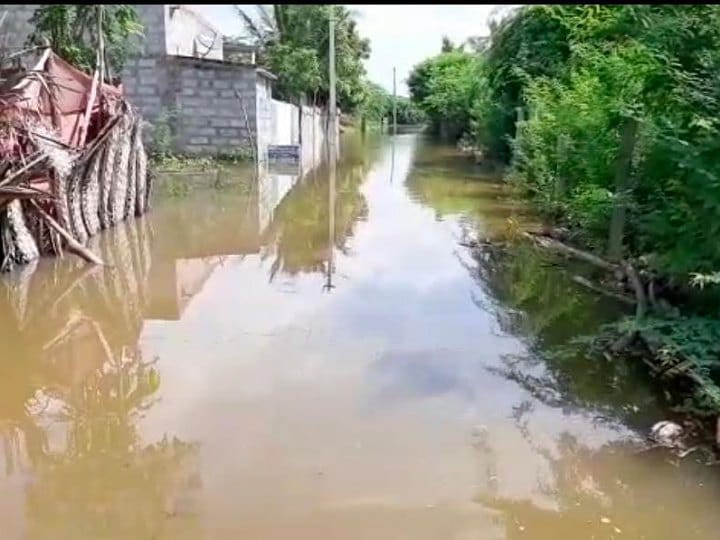 காவிரி ஆற்றில் வெள்ளப்பெருக்கு - தவிட்டு பாளையத்தில் 62 வீடுகளுக்குள் தண்ணீர் புகுந்தது