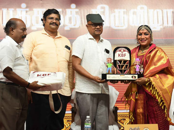 அறிவு களஞ்சியமாக திகழும் புத்தகங்கள் - கரூர் புத்தகத் திருவிழா குறித்த சிறப்பு செய்தி தொகுப்பு