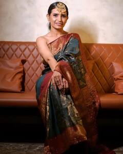 Taarak Mehtaની 'રીટા રિપોર્ટર'એ સાડીમાં બતાવ્યો સિઝલિંગ અવતાર, તમે પણ જુઓ ગ્લેમરસ લૂક.......