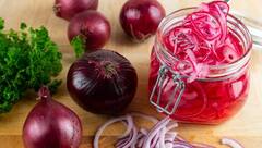 Advantages Of Onion : ਰਸੋਈ ਦੇ ਨਾਲ-ਨਾਲ ਪਿਆਜ਼ ਦੇ ਇਨ੍ਹਾਂ ਫਾਇਦਿਆਂ ਬਾਰੇ ਜਾਣ ਕੇ ਹੋ ਜਾਓਗੇ ਹੈਰਾਨ, ਇਹ ਸਮੱਸਿਆਵਾਂ ਹੋਣਗੀਆਂ ਦੂਰ