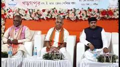 Kharagpur BJP: চাকরির নামে 'প্রতারণা', দিলীপের মঞ্চ থেকে মহিলাকে টেনে নামিয়ে মার