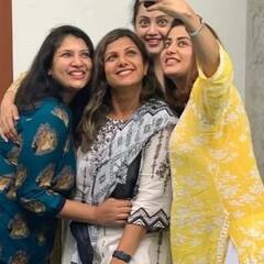 தேவதை வம்சம் நீயோ..நடிகை ரம்பாவின் குரூப் போட்டோஸ்!