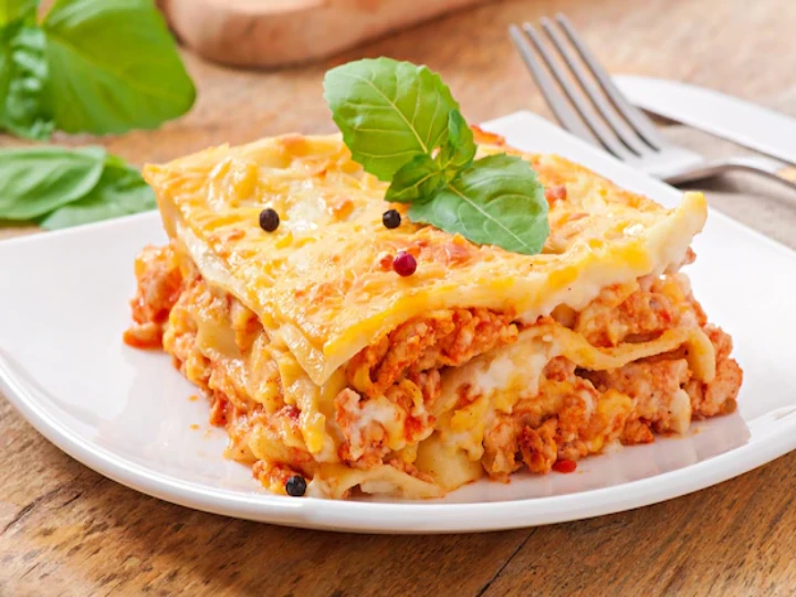 How to Make Lasagna: लसग्ना बनाते वक्त कहीं आप तो नहीं करते ये गलतियां, जानें 10 कॉमन मिस्टेक्स