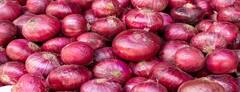 Advantages Of Onion : ਪਿਆਜ਼ ਦਾ ਇਸਤੇਮਾਲ ਕਰ ਕੇ ਘਰ ਦੀਆਂ ਇਨ੍ਹਾਂ ਤਿੰਨ ਸਮੱਸਿਆਵਾਂ ਦਾ ਮਿਟਾਓ ਨਾਮੋ-ਨਿਸ਼ਾਨ... ਜਾਣੋ ਕਿਵੇਂ