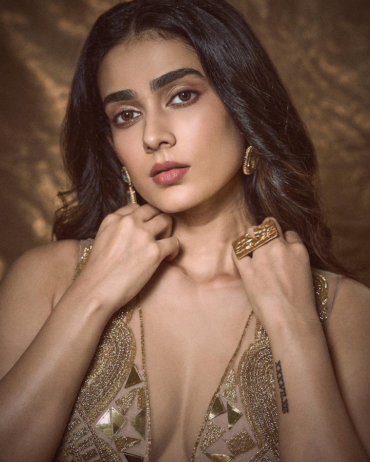 ఆకాంక్ష సింగ్ (Image Credit/ Aakanksha Singh Instagram)