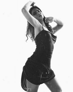 ब्लैक जालीदार ड्रेस पहन प्रनूतन बहल ने बढाया इंटरनेट का पारा, तस्वीरों ने उड़ाए फैन्स के होश !