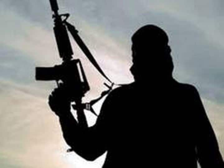 voice of hind module: nia arrests member of isis from varanasi News: વારાણસીમાં સંદિગ્ધ આતંકીની ધરપકડ, ISISના નિર્દેશ પર બનાવી રહ્યો હતો 'બ્લેક પાઉડર', NIAએ કર્યુ આ રીતે પર્દાફાશ