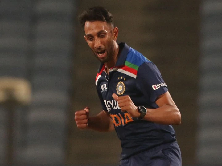 Prasidh Krishna down with back spasms, out of NZ A series Prasidh Krishna: इंडिया-ए को लगा बड़ा झटका, प्रसिद्ध कृष्णा चोटिल होकर न्यूजीलैंड के खिलाफ सीरीज से बाहर