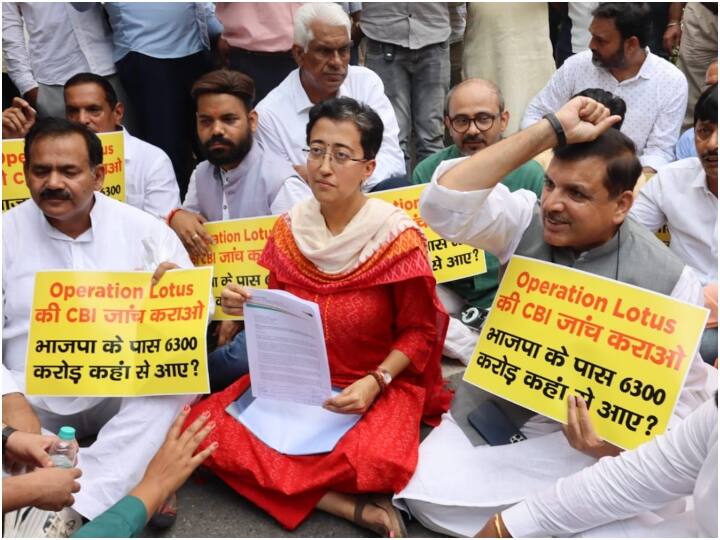 AAP leader Atishi seeks time to meet President Draupadi Murmu to discuss BJP's Operation Lotus with delegation Delhi Politics : आप नेता आतिशी ने राष्ट्रपति से मिलने का समय मांगा, 'ऑपरेशन लोटस' पर प्रतिनिधिमंडल के साथ करना चाहती हैं चर्चा