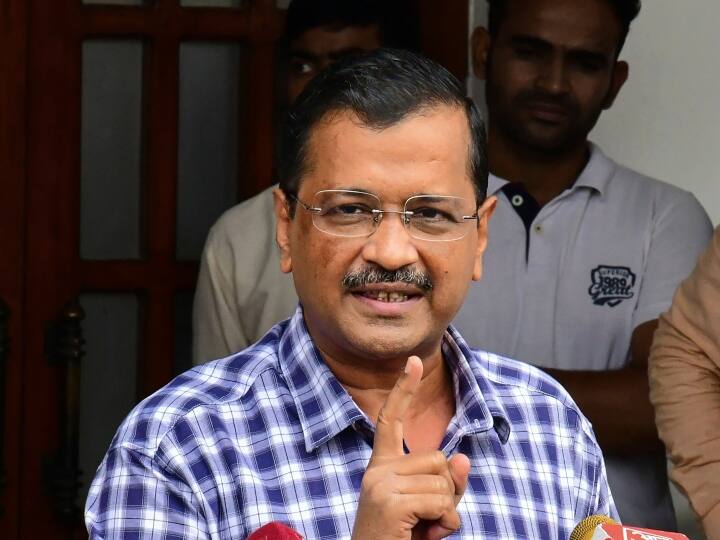 Arvind Kejriwal proves majority in Delhi Assembly takes a  dig at BJP while flaunting own IIT Degree Arvind Kejriwal: ‘আমি IIT ফেরত, ওদের দলে শিক্ষিত লোক নেই’, আস্থাভোটে জয়ী হয়ে বিজেপি-কে তীব্র কটাক্ষ কেজরিওয়ালের