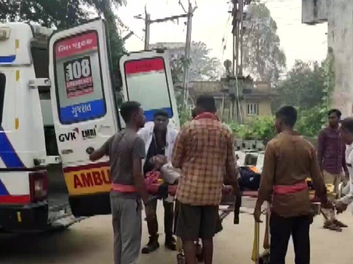 gujarat aravalli many dead and injured after a car mowed down while walking towards Ambaji in Aravalli districtvalli Gujarat News: अरवल्ली जिले में भीषण सड़क हादसा, कार के रौंदने से 6 लोगों की मौत, 7 घायल