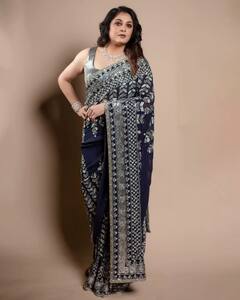 Actress Ramya Krishnan : மேரி ஜான் மேரி ஜான்.. கருப்பு சேலையில் நடிகை ரம்யா கிருஷ்ணனின் க்ளிக்ஸ்!