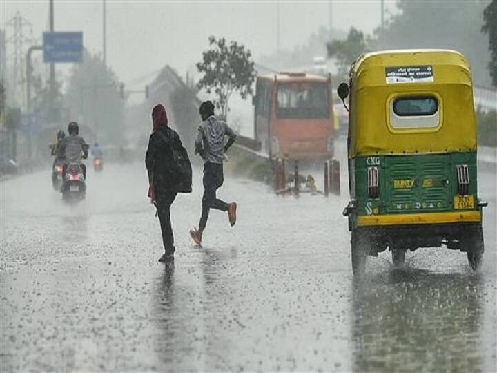 Delhi Weather Upadte Delhi Rain Lowest Rain in Delhi in Month of August in Last 14 Years ann Delhi Weather Upadte: अगस्त में तेज बारिश के लिए तरसे दिल्लीवाले, टूटा 14 साल का रिकॉर्ड, अब उमस ने बढ़ाई परेशानी