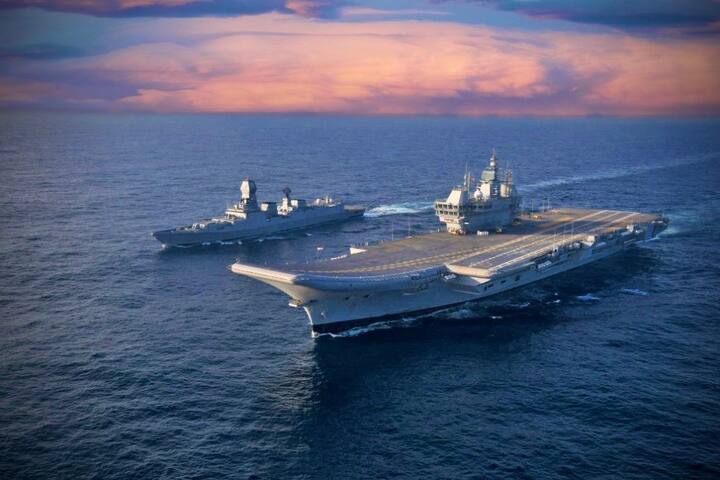 पहिली स्वदेशी विमानवाहू युद्धनौका INS विक्रांत संरक्षण क्षेत्रातील स्वावलंबनाच्या दिशेने एक महत्त्वाचं पाऊल मानलं जात आहे.