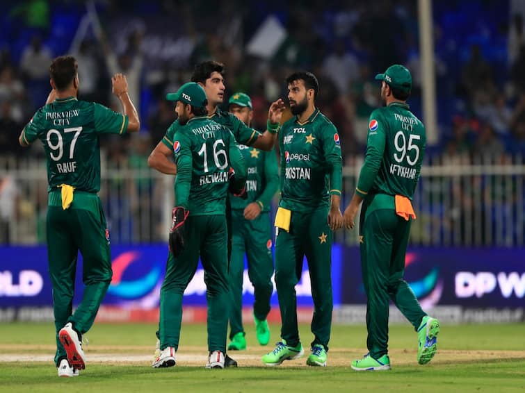 Asia Cup 2022 Pakistan won match by 155 runs against Hong Kong in Match 6 at Sharjah Cricket Stadium HK vs PAK, Match Highlight : पाकिस्तानचा हाँगकाँगवर मोठा विजय, 155 धावांनी दिली मात, अवघ्या 38 धावांत हाँगकाँग सर्वबाद