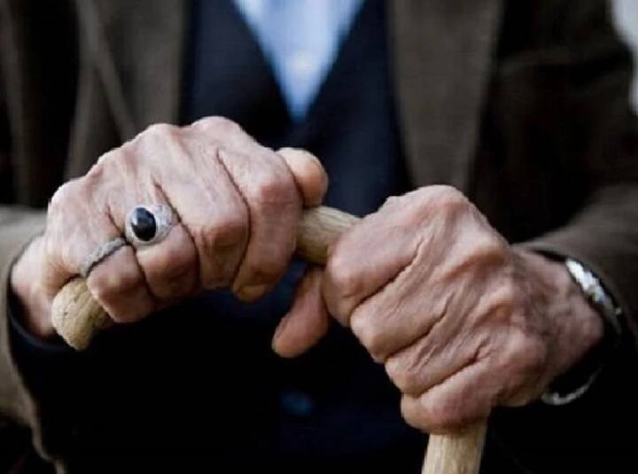 বর্তমানে একই এনএসসিতে ৬ দশমিক ৮ শতাংশ সুদ পাওয়া যাচ্ছে, তবে মনে করা হচ্ছে, সেপ্টেম্বরের শেষ নাগাদ অর্থ মন্ত্রক ক্ষুদ্র সঞ্চয় প্রকল্পে সুদের হার বাড়ানোর ঘোষণা করতে পারে। যার পর জাতীয় সঞ্চয়পত্রের সুদের হার বাড়বে বলে আশা করা হচ্ছে।