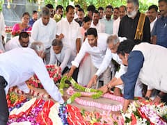 YSR Death Anniversary: వైఎస్ఆర్ వర్ధంతి సందర్భంగా కుటుంబ సభ్యుల ఘన నివాళి!