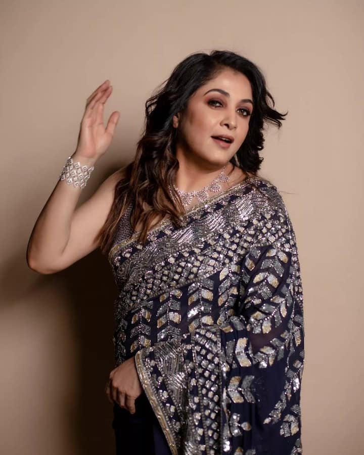 உன் வலது கையை வை!