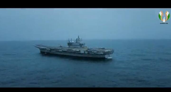 कोची येथे पंतप्रधान नरेंद्र मोदी (PM Narendra Modi) यांच्या हस्ते हा सोहळा पार पडला.  भारतीय नौदलाची (Indian Navy) ताकद आणखी वाढली आहे.