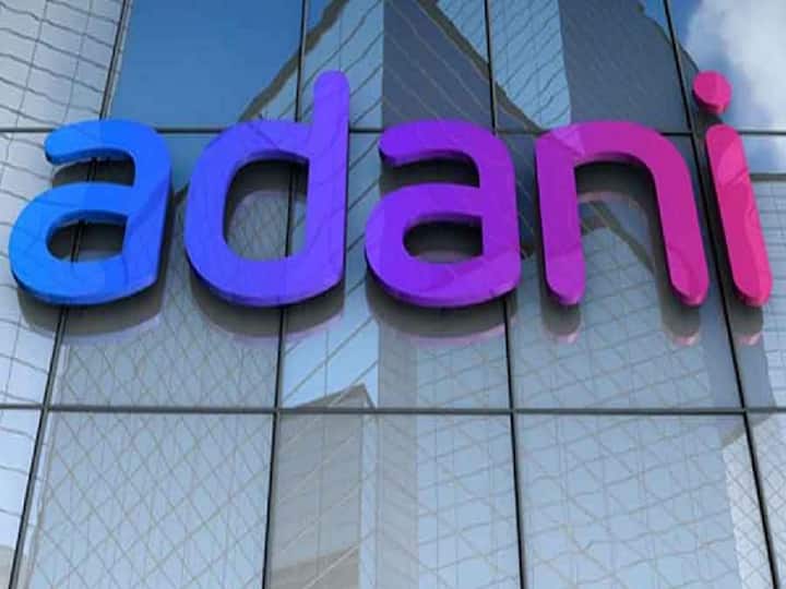 Adani Enterprises ने निफ्टी 50 निर्देशांकात प्रवेश केला. तर, श्री सिमेंट या कंपनीला निफ्टी 50 मधून बाहेर जावे लागले.