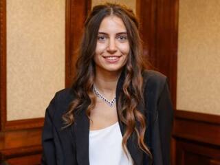 जानिए कौन हैं बिना मेकअप मिस इंग्लैंड का सेमिफाइनल जीतने वाली मेलिसा रोफ, क्यों उठाया ऐसा कदम?