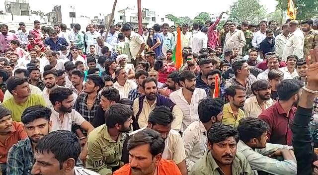 Maldhari protest over after meeting with Guajrat BJP president CR Patel, govt promise to no demolition of Tabela Maldhari protest over : દિવાળી સુધી કોઈ તબેલા હટાવવામાં નહીં આવે,  સરકારે આપી ખાતરી