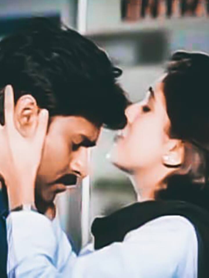 थोली प्रेमा: साल 1998 में आई इस फिल्म (Tholi Prema) में पवन ने बालू का किरदार निभाया था. फिल्म को सर्वश्रेष्ठ फीचर फिल्म के लिए राष्ट्रीय पुरस्कार से सम्मानित किया जा चुका है.