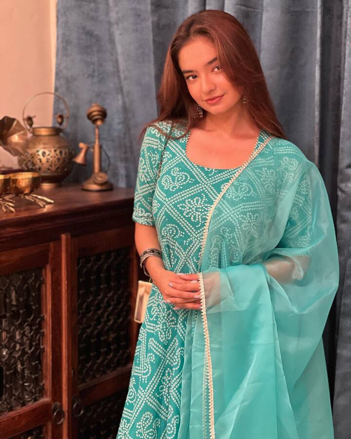 अनुष्का सेन के चाहने वालों की कमी नहीं है. उन्हें इंस्टाग्राम अकाउंट अकाउंट पर 38.5 मिलियन लोग फॉलो करते हैं.