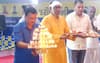 Arvind Kejriwal Gujarat Visit: સુરતમાં કેજરીવાલે મહાઆરતીમાં લીધો ભાગ,મનોજ સોરઠીયા પર થયેલા હુમલા અંગે આપ્યું નિવેદન